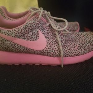 Pink Nike Roshes